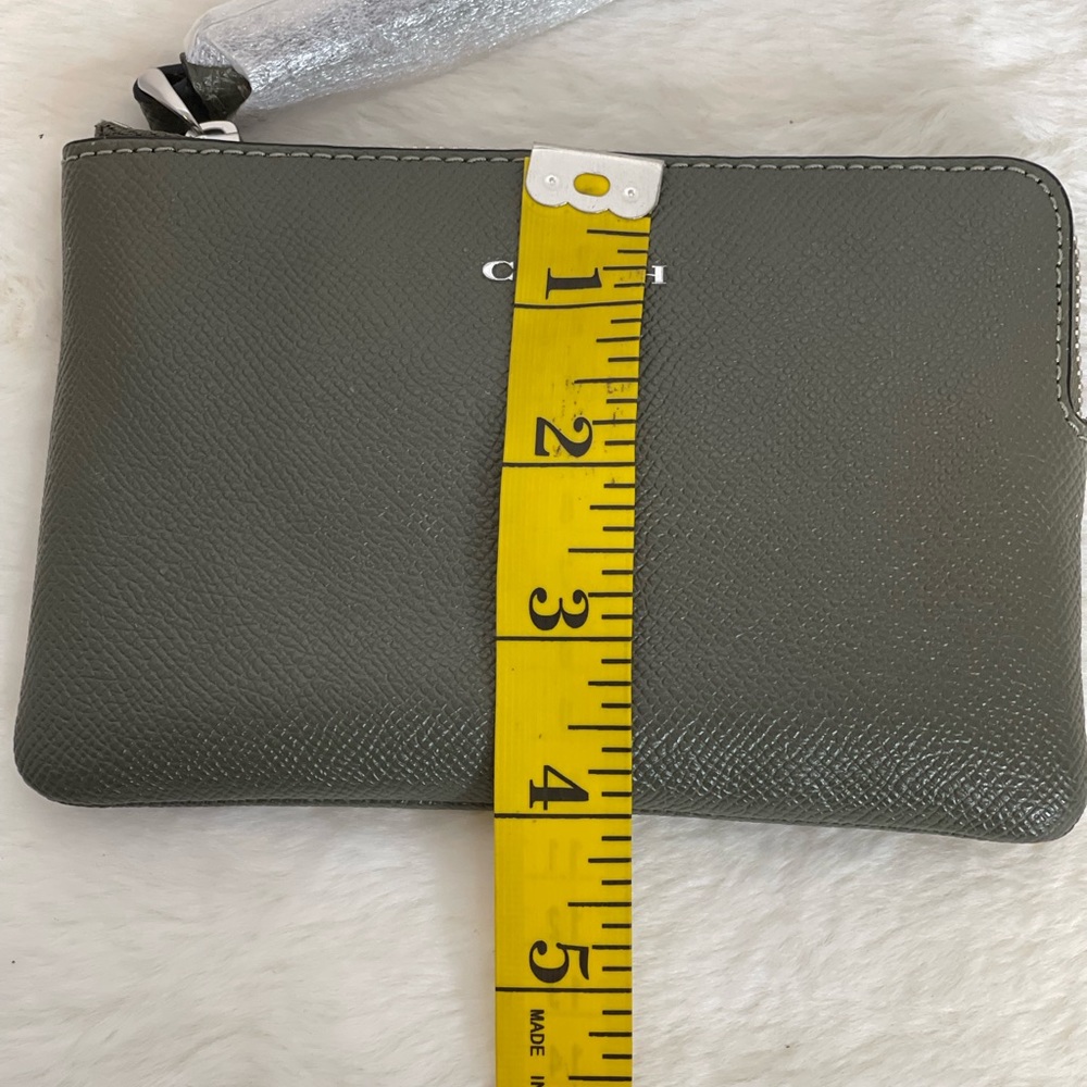 Coach Corner Wristlet Wallet Leather - Picture 4 of 7